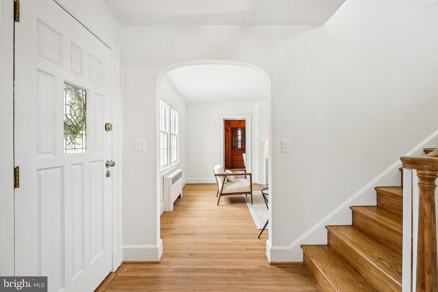 2719 N LEXINGTON ST, ARLINGTON, Virginia 22207, 3 Bedrooms Bedrooms, ,2 BathroomsBathrooms,Residential,For sale,2719 N LEXINGTON ST,VAAR2065988 MLS # VAAR2065988