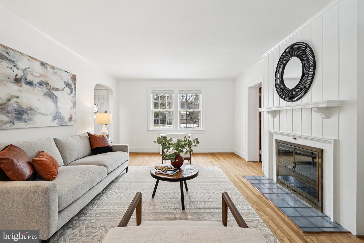 2719 N LEXINGTON ST, ARLINGTON, Virginia 22207, 3 Bedrooms Bedrooms, ,2 BathroomsBathrooms,Residential,For sale,2719 N LEXINGTON ST,VAAR2065988 MLS # VAAR2065988