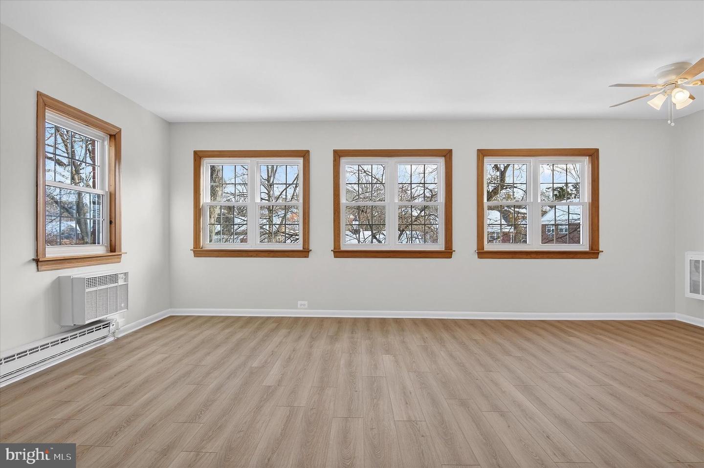 3129 MARTHA CUSTIS DR, ALEXANDRIA, Virginia 22302, 2 Bedrooms Bedrooms, ,1 BathroomBathrooms,Residential,For sale,3129 MARTHA CUSTIS DR,VAAX2051784 MLS # VAAX2051784