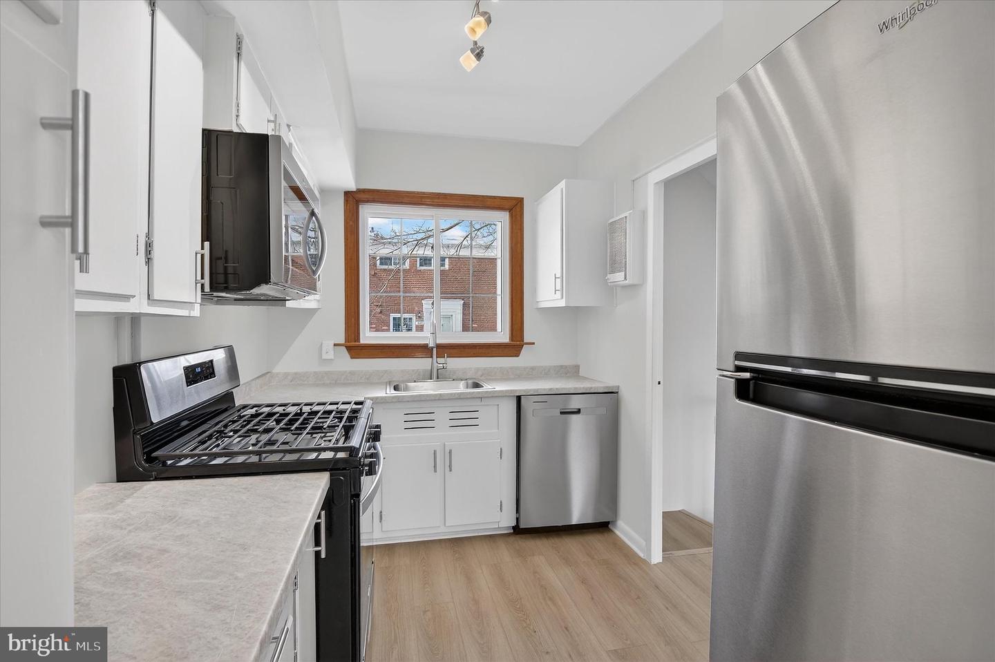 3129 MARTHA CUSTIS DR, ALEXANDRIA, Virginia 22302, 2 Bedrooms Bedrooms, ,1 BathroomBathrooms,Residential,For sale,3129 MARTHA CUSTIS DR,VAAX2051784 MLS # VAAX2051784