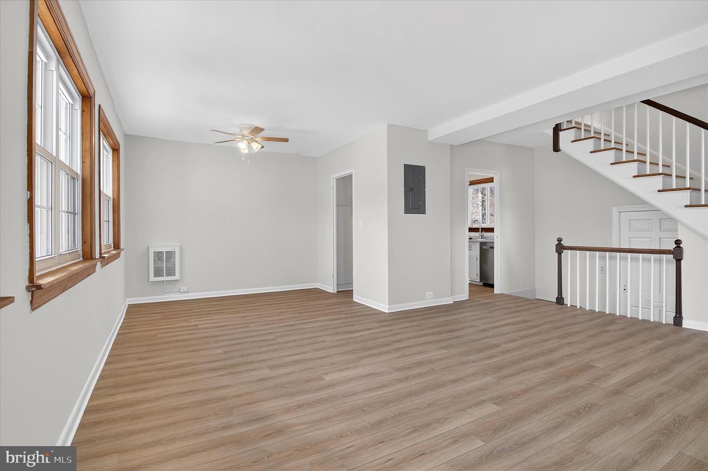 3129 MARTHA CUSTIS DR, ALEXANDRIA, Virginia 22302, 2 Bedrooms Bedrooms, ,1 BathroomBathrooms,Residential,For sale,3129 MARTHA CUSTIS DR,VAAX2051784 MLS # VAAX2051784