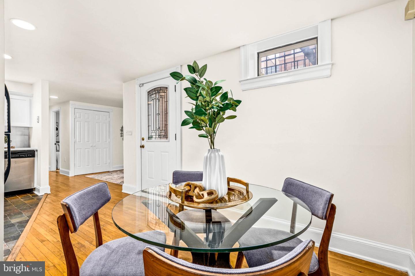 516 4TH ST NE #101, WASHINGTON, District Of Columbia 20002, 2 Bedrooms Bedrooms, ,1 BathroomBathrooms,Residential,For sale,516 4TH ST NE #101,DCDC2231906 MLS # DCDC2231906