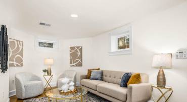 516 4TH ST NE #101, WASHINGTON, District Of Columbia 20002, 2 Bedrooms Bedrooms, ,1 BathroomBathrooms,Residential,For sale,516 4TH ST NE #101,DCDC2231906 MLS # DCDC2231906