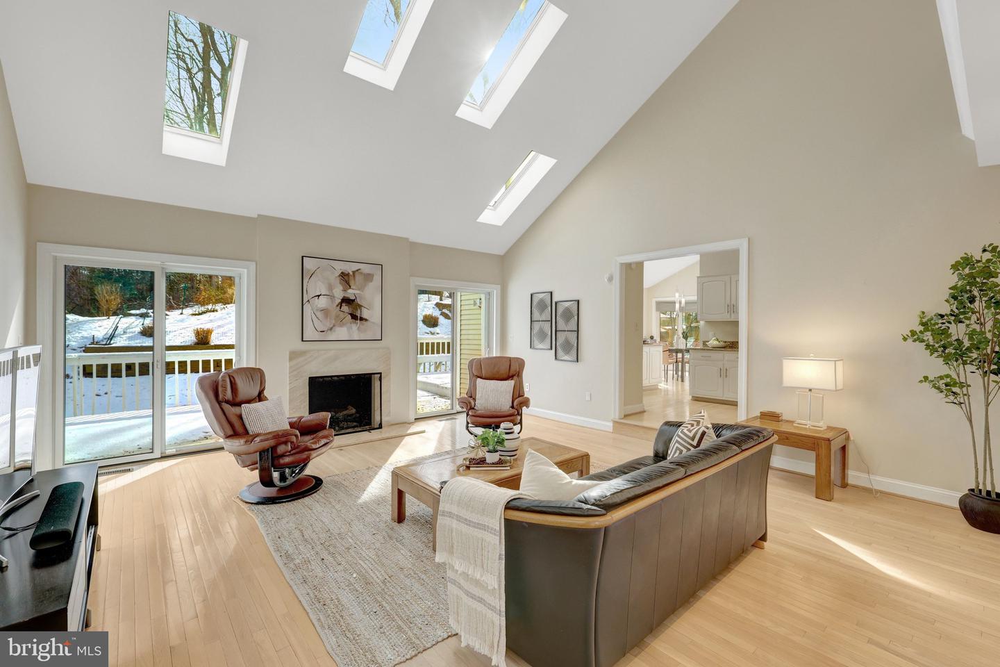 8607 CHERRY DR, FAIRFAX, Virginia 22031, 4 Bedrooms Bedrooms, ,3 BathroomsBathrooms,Residential,For sale,8607 CHERRY DR,VAFX2279714 MLS # VAFX2279714