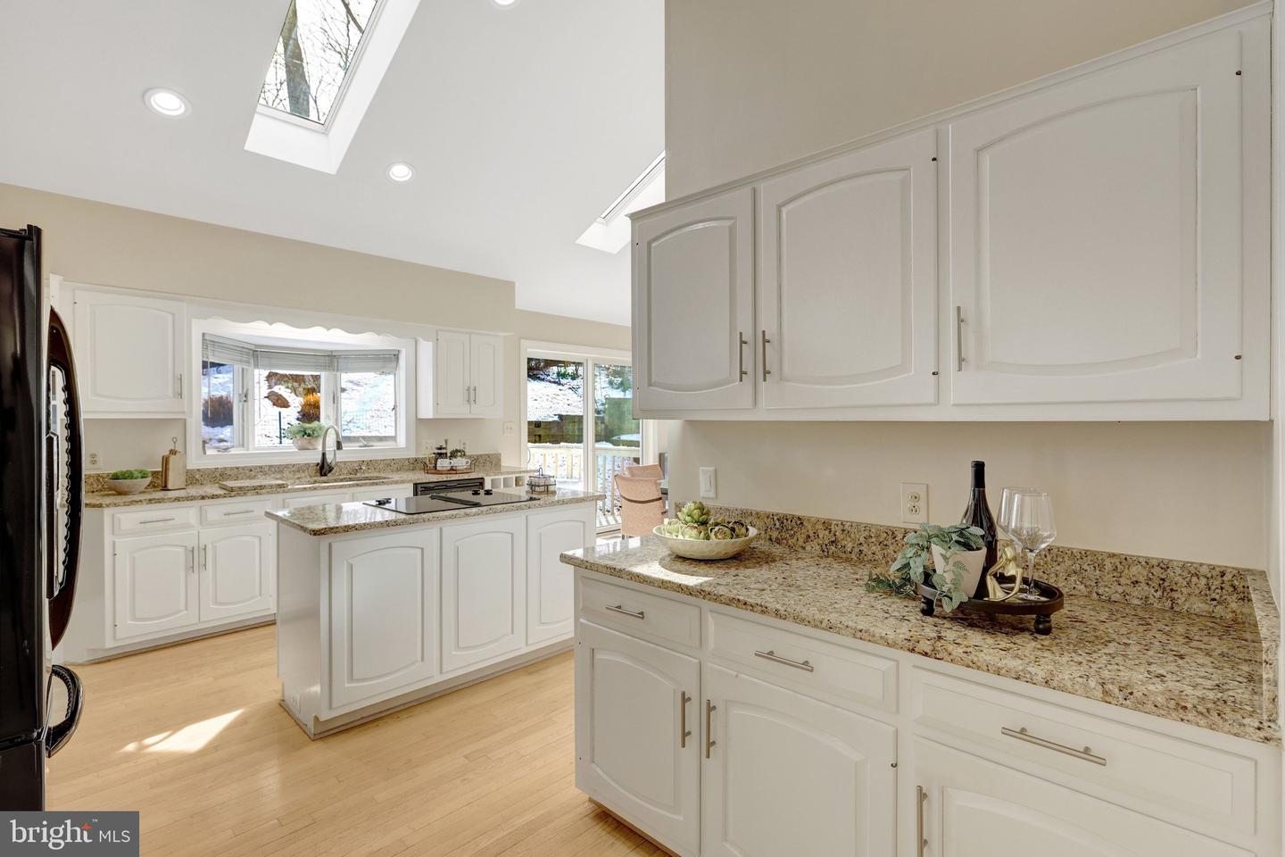 8607 CHERRY DR, FAIRFAX, Virginia 22031, 4 Bedrooms Bedrooms, ,3 BathroomsBathrooms,Residential,For sale,8607 CHERRY DR,VAFX2279714 MLS # VAFX2279714