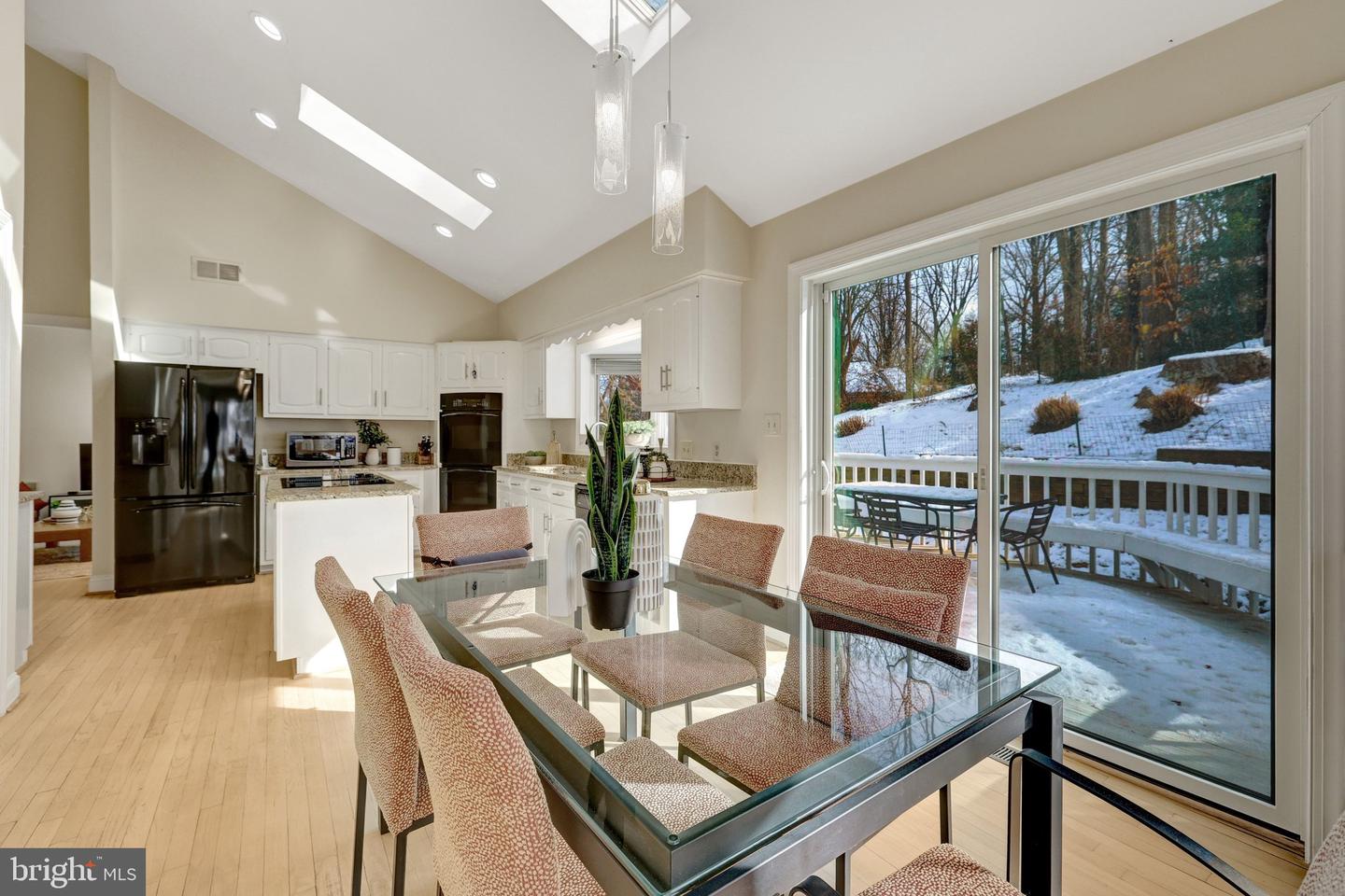 8607 CHERRY DR, FAIRFAX, Virginia 22031, 4 Bedrooms Bedrooms, ,3 BathroomsBathrooms,Residential,For sale,8607 CHERRY DR,VAFX2279714 MLS # VAFX2279714