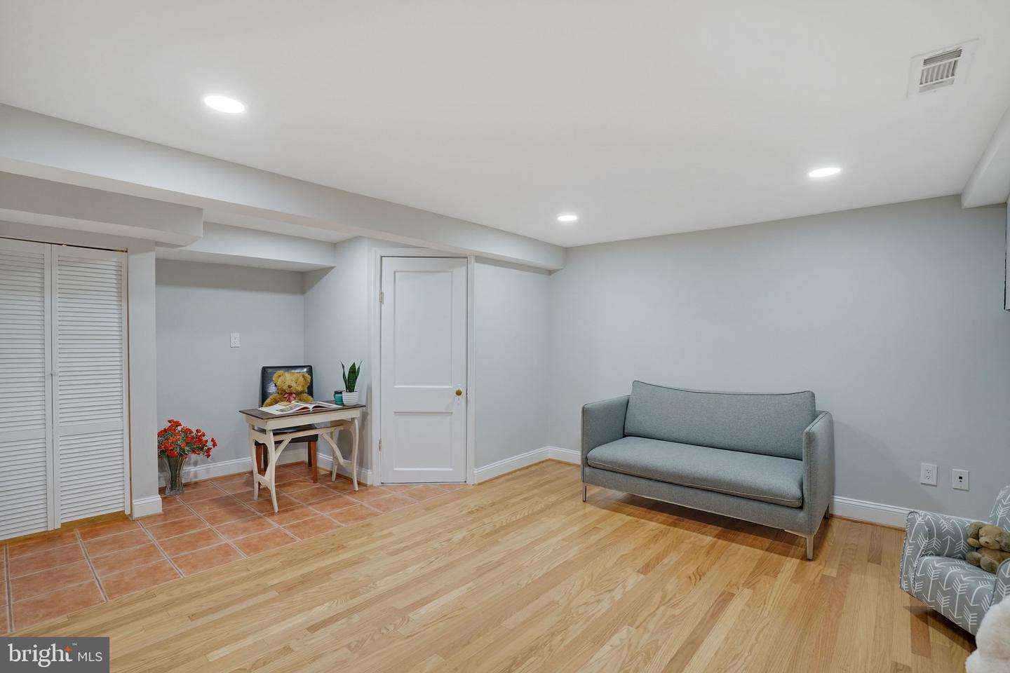 4787 21ST RD N, ARLINGTON, Virginia 22207, 2 Bedrooms Bedrooms, 8 Rooms Rooms,2 BathroomsBathrooms,Residential,For sale,4787 21ST RD N,VAAR2066366 MLS # VAAR2066366 4787 21ST RD N, ARLINGTON, Virginia 22207, 2 Bedrooms Bedrooms, 8 Rooms Rooms,2 BathroomsBathrooms,Residential,For sale,4787 21ST RD N,VAAR2066366 MLS # VAAR2066366