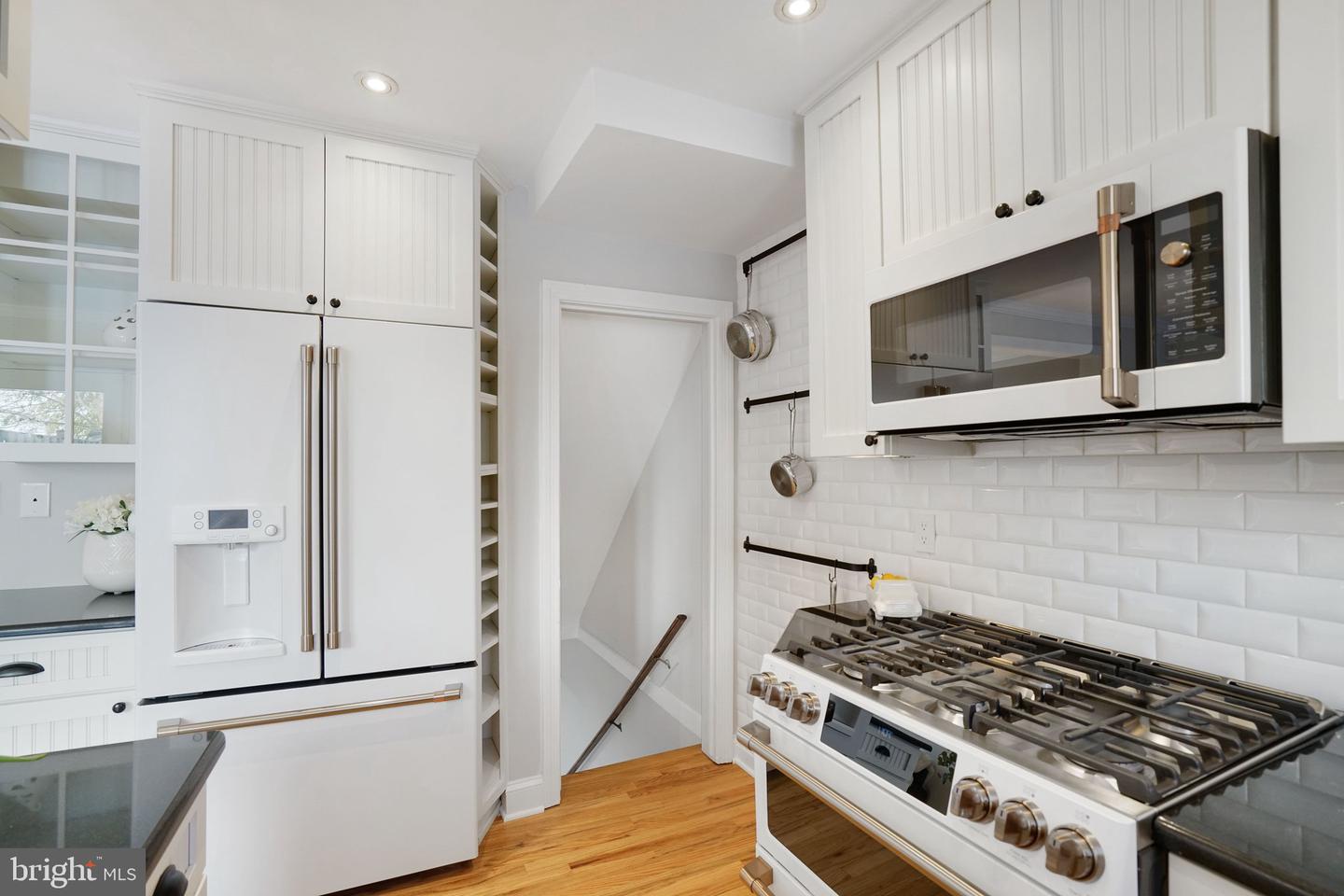 4787 21ST RD N, ARLINGTON, Virginia 22207, 2 Bedrooms Bedrooms, 8 Rooms Rooms,2 BathroomsBathrooms,Residential,For sale,4787 21ST RD N,VAAR2066366 MLS # VAAR2066366 4787 21ST RD N, ARLINGTON, Virginia 22207, 2 Bedrooms Bedrooms, 8 Rooms Rooms,2 BathroomsBathrooms,Residential,For sale,4787 21ST RD N,VAAR2066366 MLS # VAAR2066366