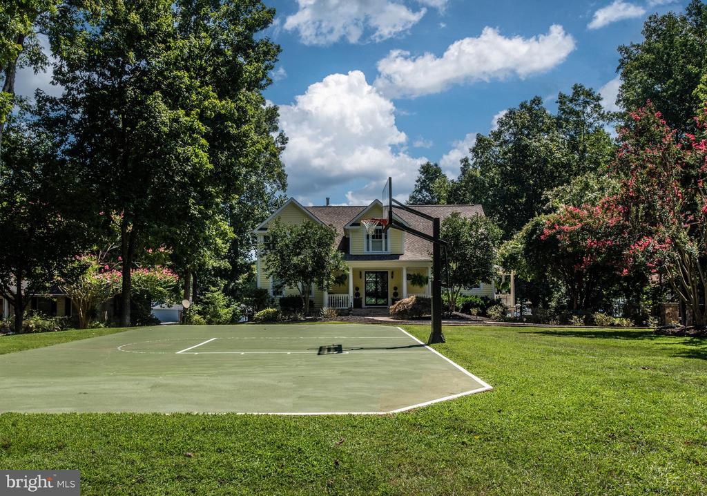 131 COVENANT WAY, BUMPASS, Virginia 23024, 6 Bedrooms Bedrooms, ,5 BathroomsBathrooms,Residential,131 COVENANT WAY,VALA2008950 MLS # VALA2008950