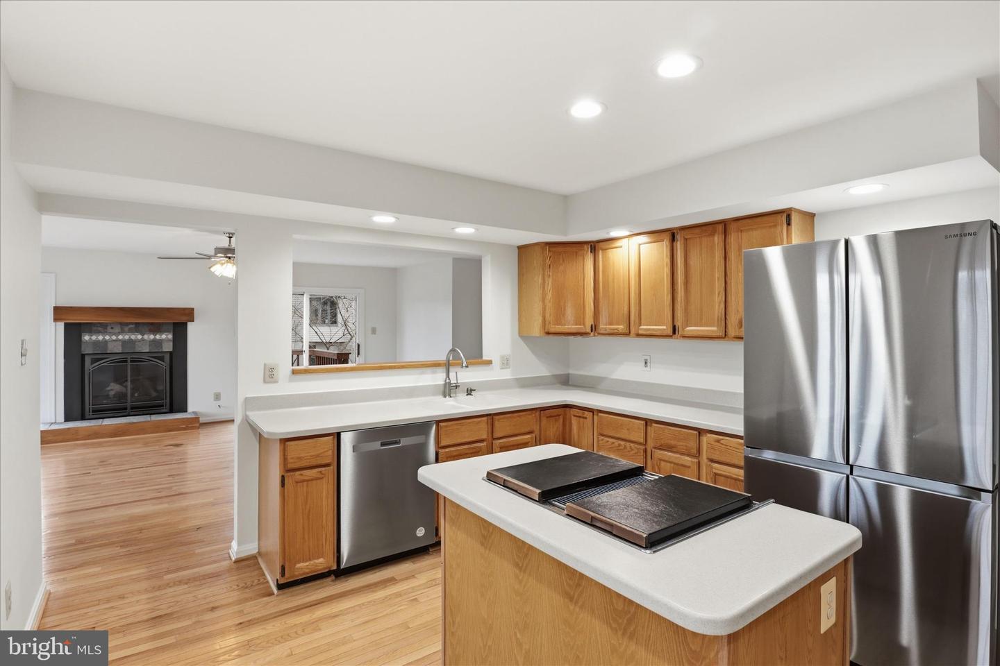 9111 WOOD SPICE LN, LORTON, Virginia 22079, 4 Bedrooms Bedrooms, ,4 BathroomsBathrooms,Residential,For sale,9111 WOOD SPICE LN,VAFX2280952 MLS # VAFX2280952