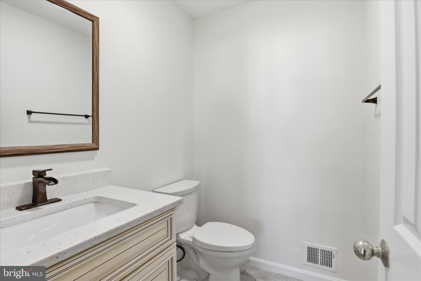 9111 WOOD SPICE LN, LORTON, Virginia 22079, 4 Bedrooms Bedrooms, ,4 BathroomsBathrooms,Residential,For sale,9111 WOOD SPICE LN,VAFX2280952 MLS # VAFX2280952