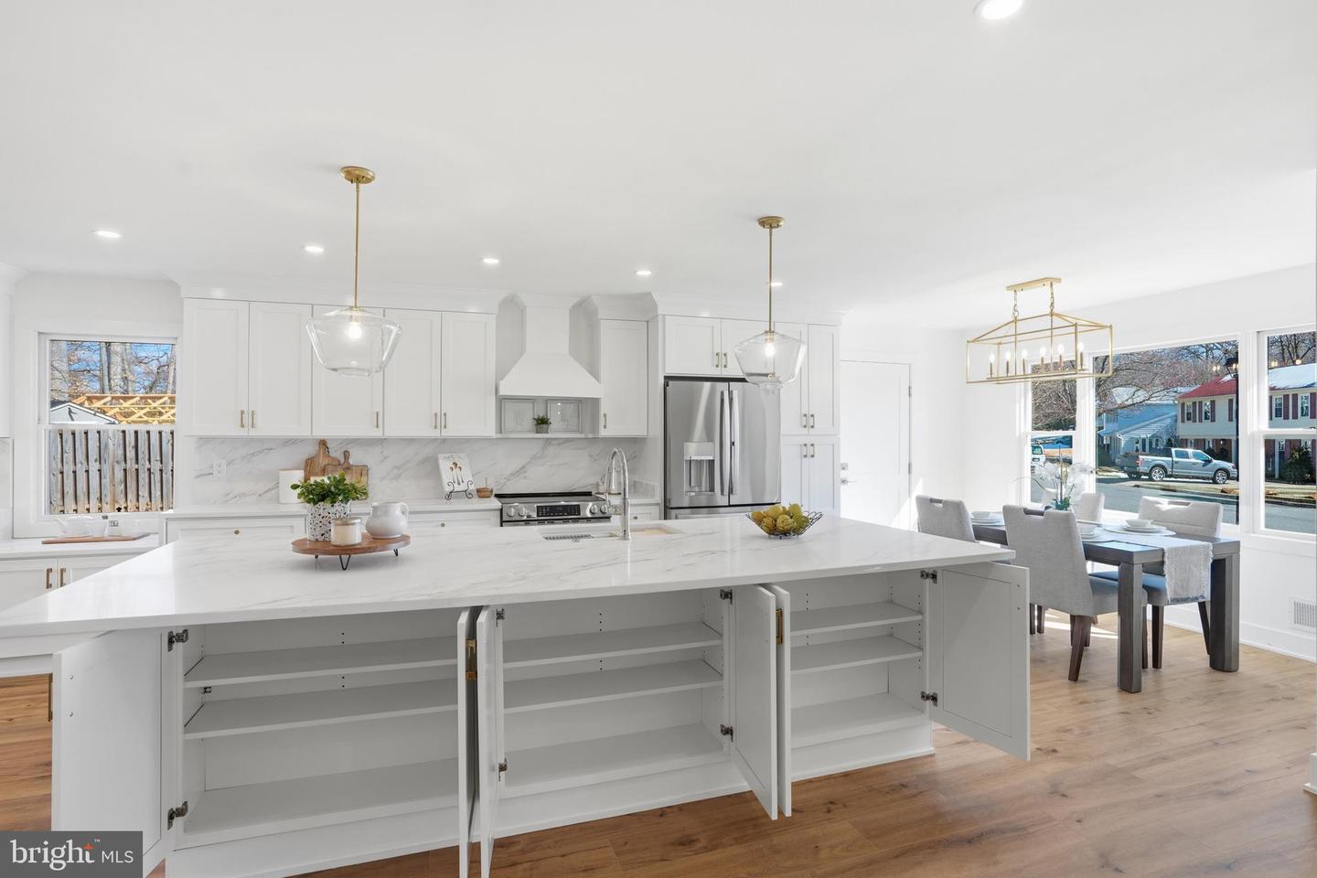 9077 BROOK FORD RD, BURKE, Virginia 22015, 5 Bedrooms Bedrooms, ,3 BathroomsBathrooms,Residential,For sale,9077 BROOK FORD RD,VAFX2281022 MLS # VAFX2281022