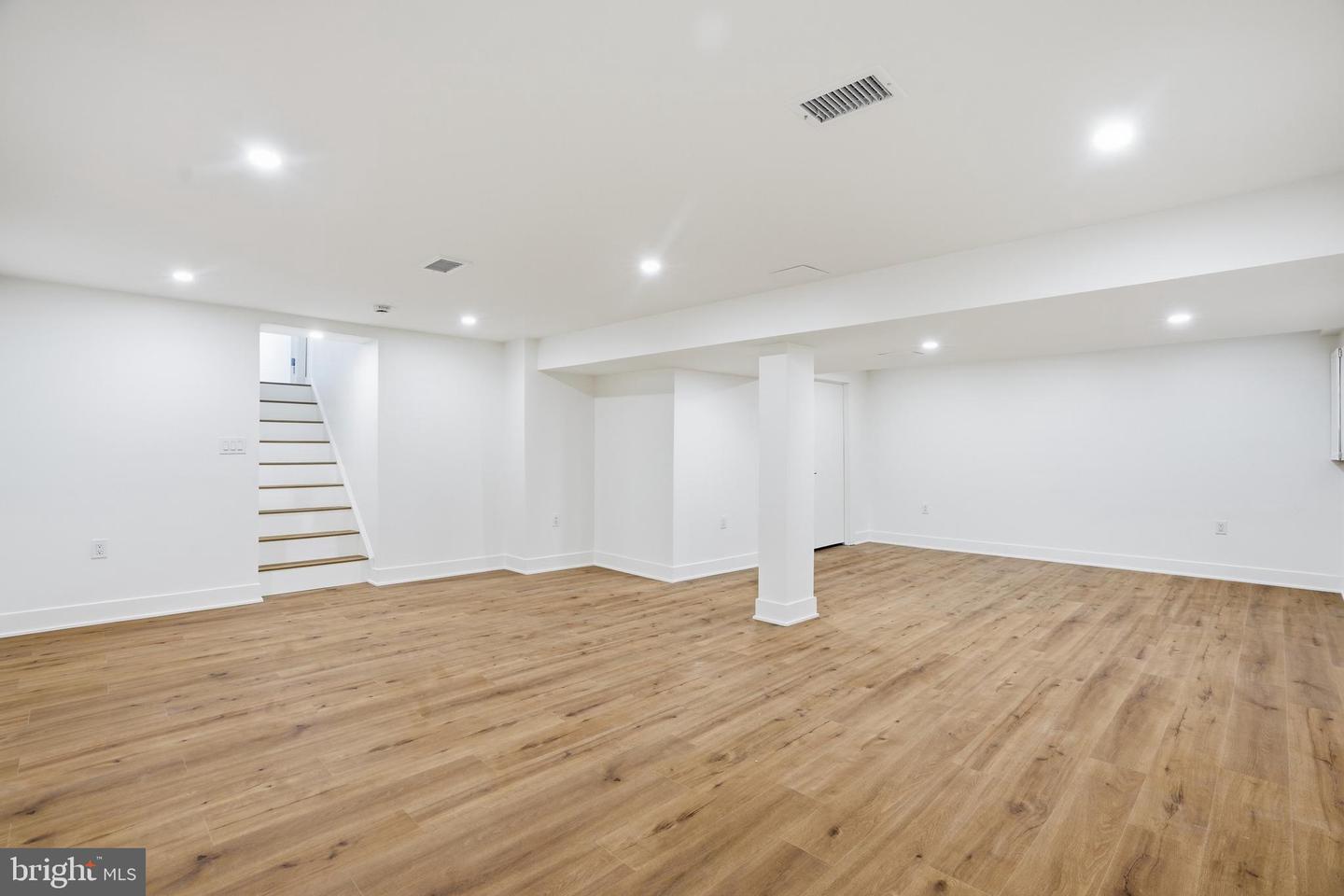 9077 BROOK FORD RD, BURKE, Virginia 22015, 5 Bedrooms Bedrooms, ,3 BathroomsBathrooms,Residential,For sale,9077 BROOK FORD RD,VAFX2281022 MLS # VAFX2281022