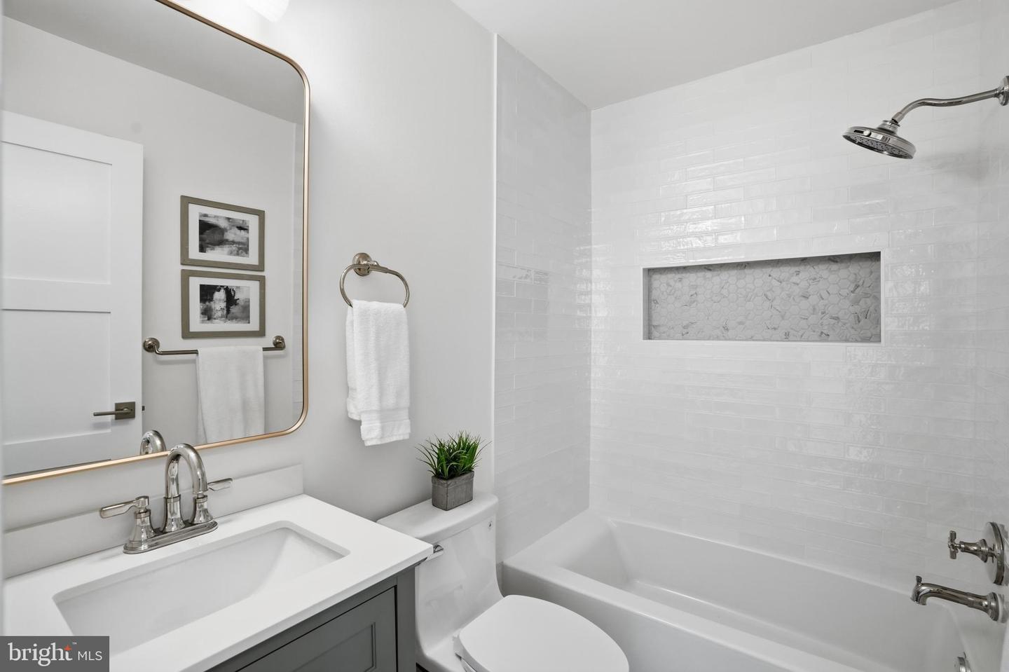 9077 BROOK FORD RD, BURKE, Virginia 22015, 5 Bedrooms Bedrooms, ,3 BathroomsBathrooms,Residential,For sale,9077 BROOK FORD RD,VAFX2281022 MLS # VAFX2281022