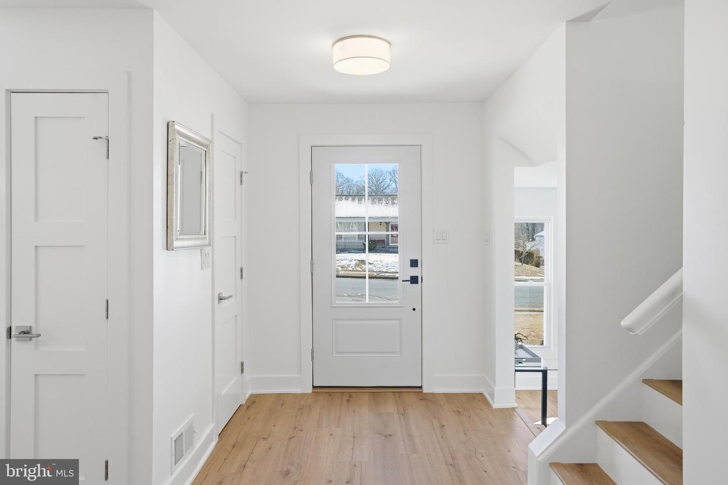 9077 BROOK FORD RD, BURKE, Virginia 22015, 5 Bedrooms Bedrooms, ,3 BathroomsBathrooms,Residential,For sale,9077 BROOK FORD RD,VAFX2281022 MLS # VAFX2281022