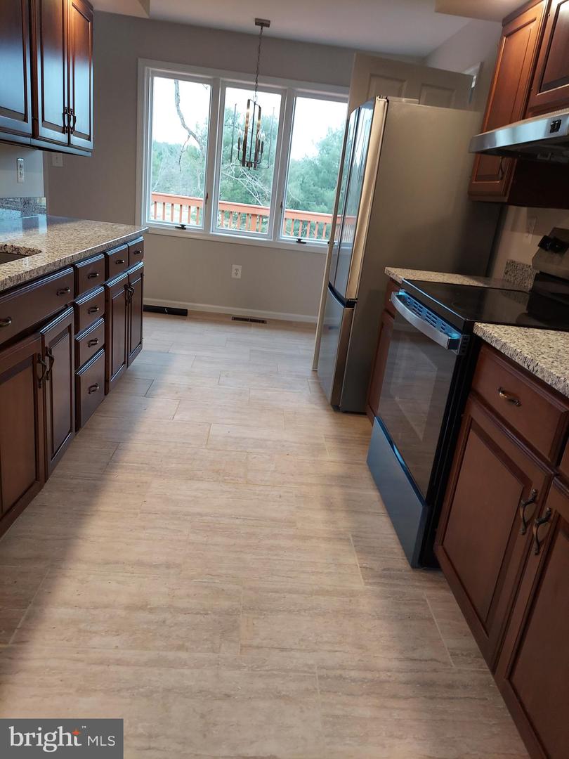 388 BOWLING GREEN RD, FRONT ROYAL, Virginia 22630, 4 Bedrooms Bedrooms, ,3 BathroomsBathrooms,Residential,For sale,388 BOWLING GREEN RD,VAWR2012894 MLS # VAWR2012894