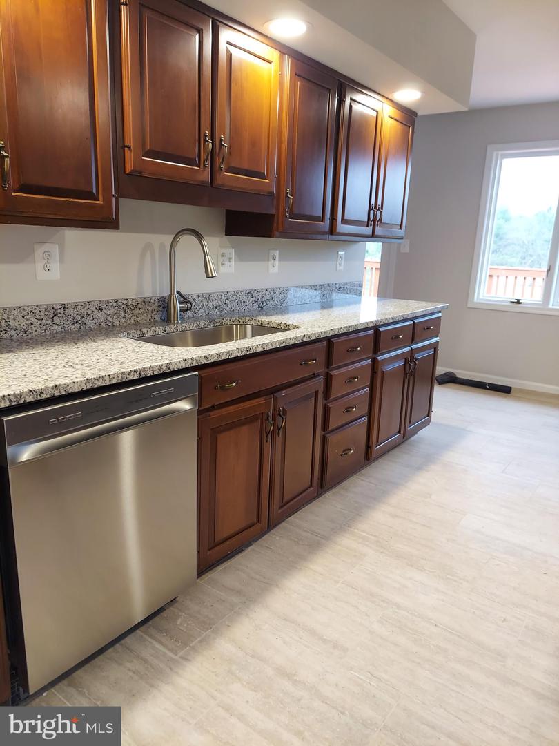 388 BOWLING GREEN RD, FRONT ROYAL, Virginia 22630, 4 Bedrooms Bedrooms, ,3 BathroomsBathrooms,Residential,For sale,388 BOWLING GREEN RD,VAWR2012894 MLS # VAWR2012894