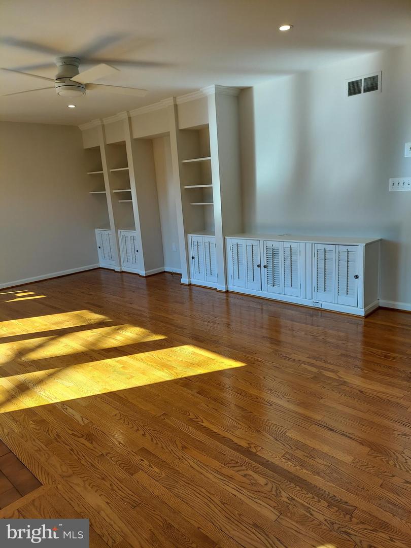 388 BOWLING GREEN RD, FRONT ROYAL, Virginia 22630, 4 Bedrooms Bedrooms, ,3 BathroomsBathrooms,Residential,For sale,388 BOWLING GREEN RD,VAWR2012894 MLS # VAWR2012894