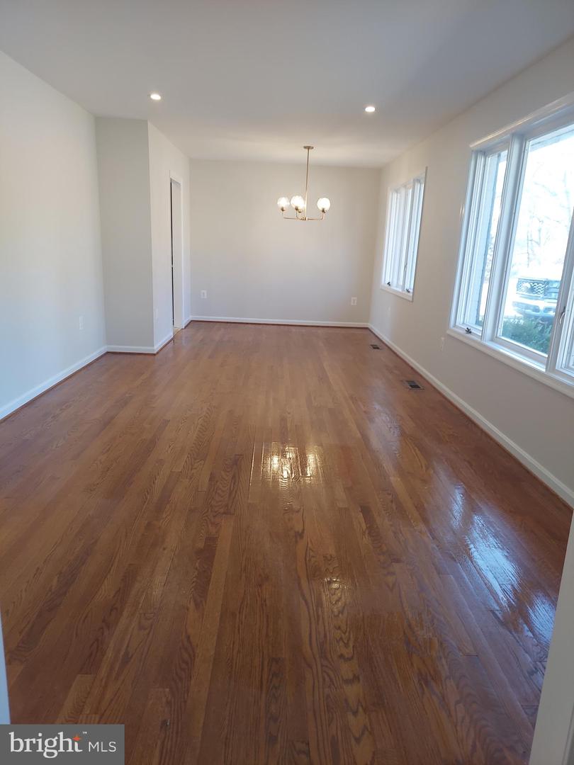 388 BOWLING GREEN RD, FRONT ROYAL, Virginia 22630, 4 Bedrooms Bedrooms, ,3 BathroomsBathrooms,Residential,For sale,388 BOWLING GREEN RD,VAWR2012894 MLS # VAWR2012894