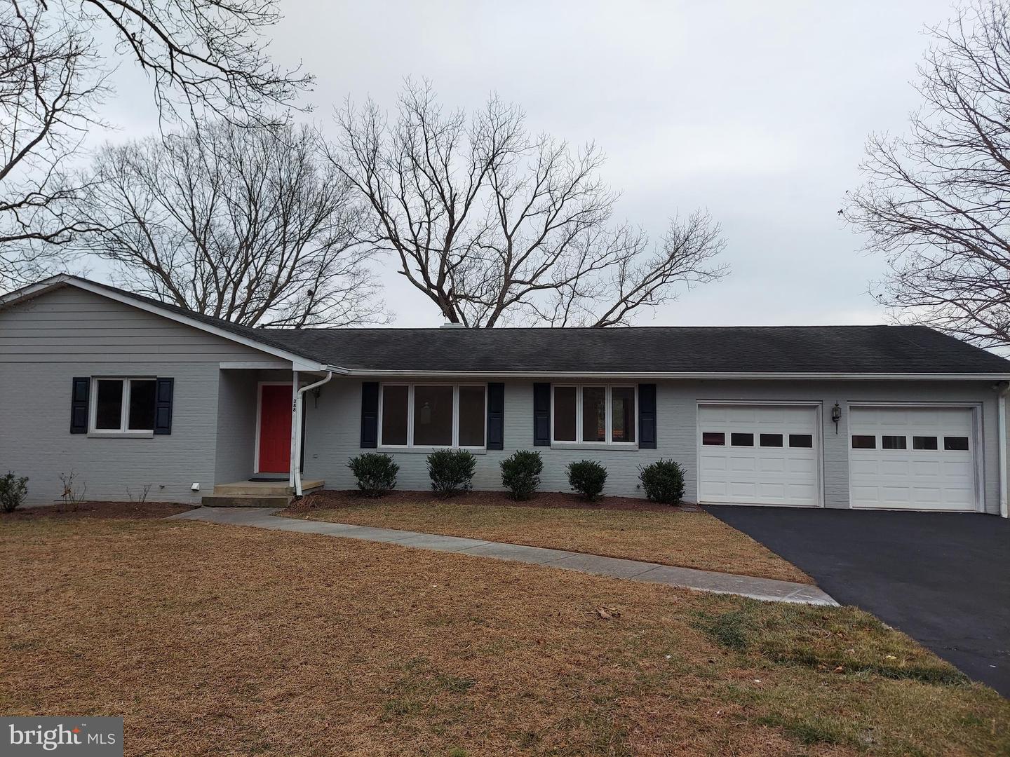 388 BOWLING GREEN RD, FRONT ROYAL, Virginia 22630, 4 Bedrooms Bedrooms, ,3 BathroomsBathrooms,Residential,For sale,388 BOWLING GREEN RD,VAWR2012894 MLS # VAWR2012894