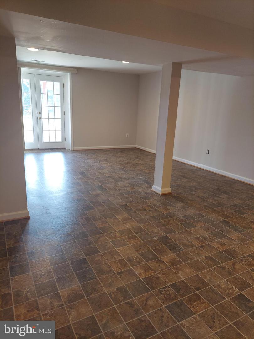 388 BOWLING GREEN RD, FRONT ROYAL, Virginia 22630, 4 Bedrooms Bedrooms, ,3 BathroomsBathrooms,Residential,For sale,388 BOWLING GREEN RD,VAWR2012894 MLS # VAWR2012894