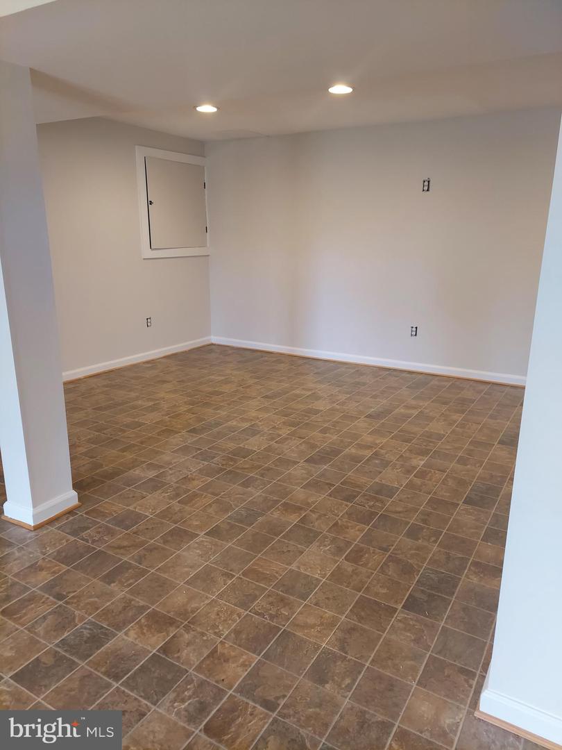 388 BOWLING GREEN RD, FRONT ROYAL, Virginia 22630, 4 Bedrooms Bedrooms, ,3 BathroomsBathrooms,Residential,For sale,388 BOWLING GREEN RD,VAWR2012894 MLS # VAWR2012894