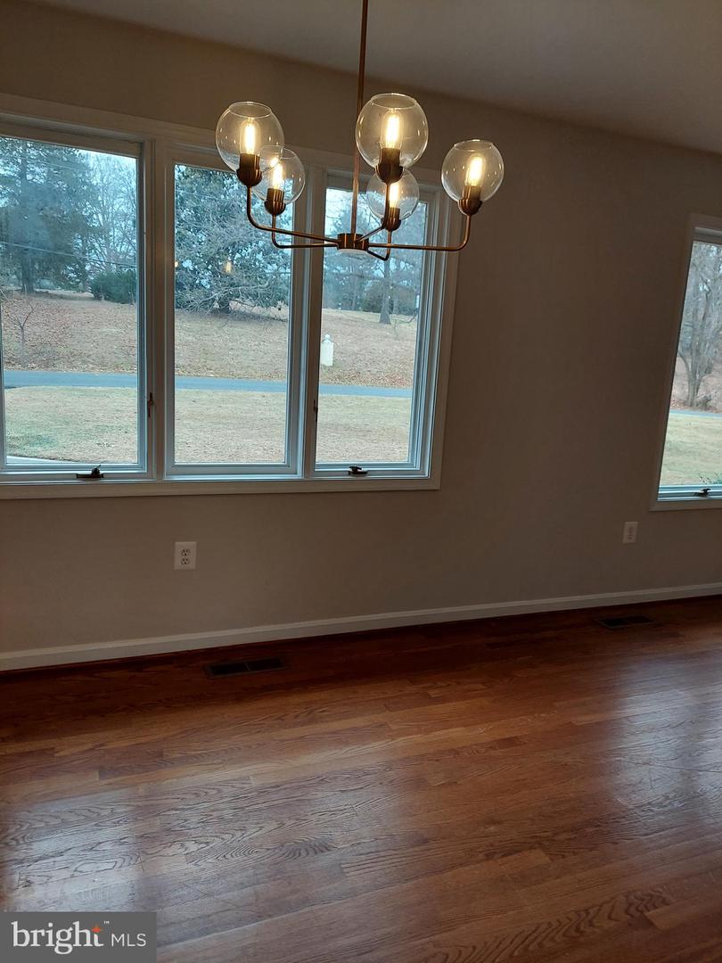 388 BOWLING GREEN RD, FRONT ROYAL, Virginia 22630, 4 Bedrooms Bedrooms, ,3 BathroomsBathrooms,Residential,For sale,388 BOWLING GREEN RD,VAWR2012894 MLS # VAWR2012894