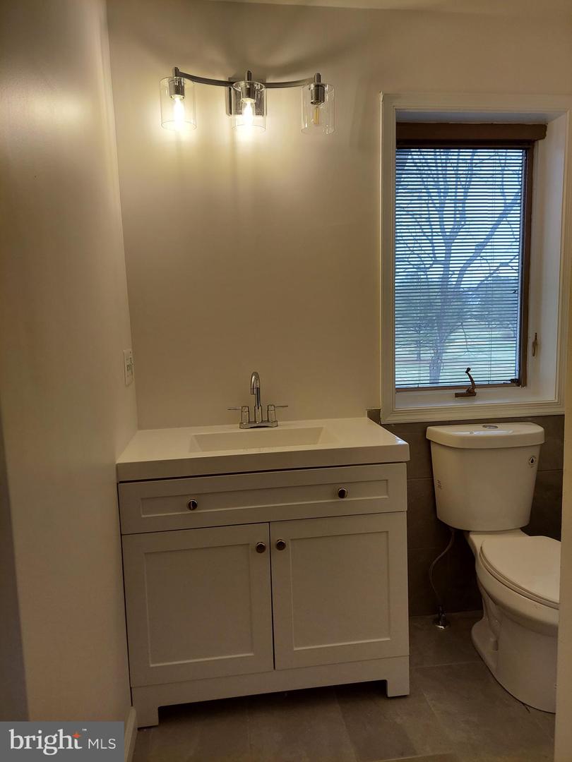 388 BOWLING GREEN RD, FRONT ROYAL, Virginia 22630, 4 Bedrooms Bedrooms, ,3 BathroomsBathrooms,Residential,For sale,388 BOWLING GREEN RD,VAWR2012894 MLS # VAWR2012894