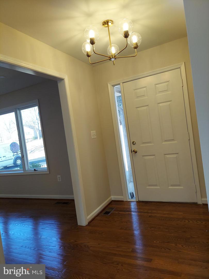 388 BOWLING GREEN RD, FRONT ROYAL, Virginia 22630, 4 Bedrooms Bedrooms, ,3 BathroomsBathrooms,Residential,For sale,388 BOWLING GREEN RD,VAWR2012894 MLS # VAWR2012894