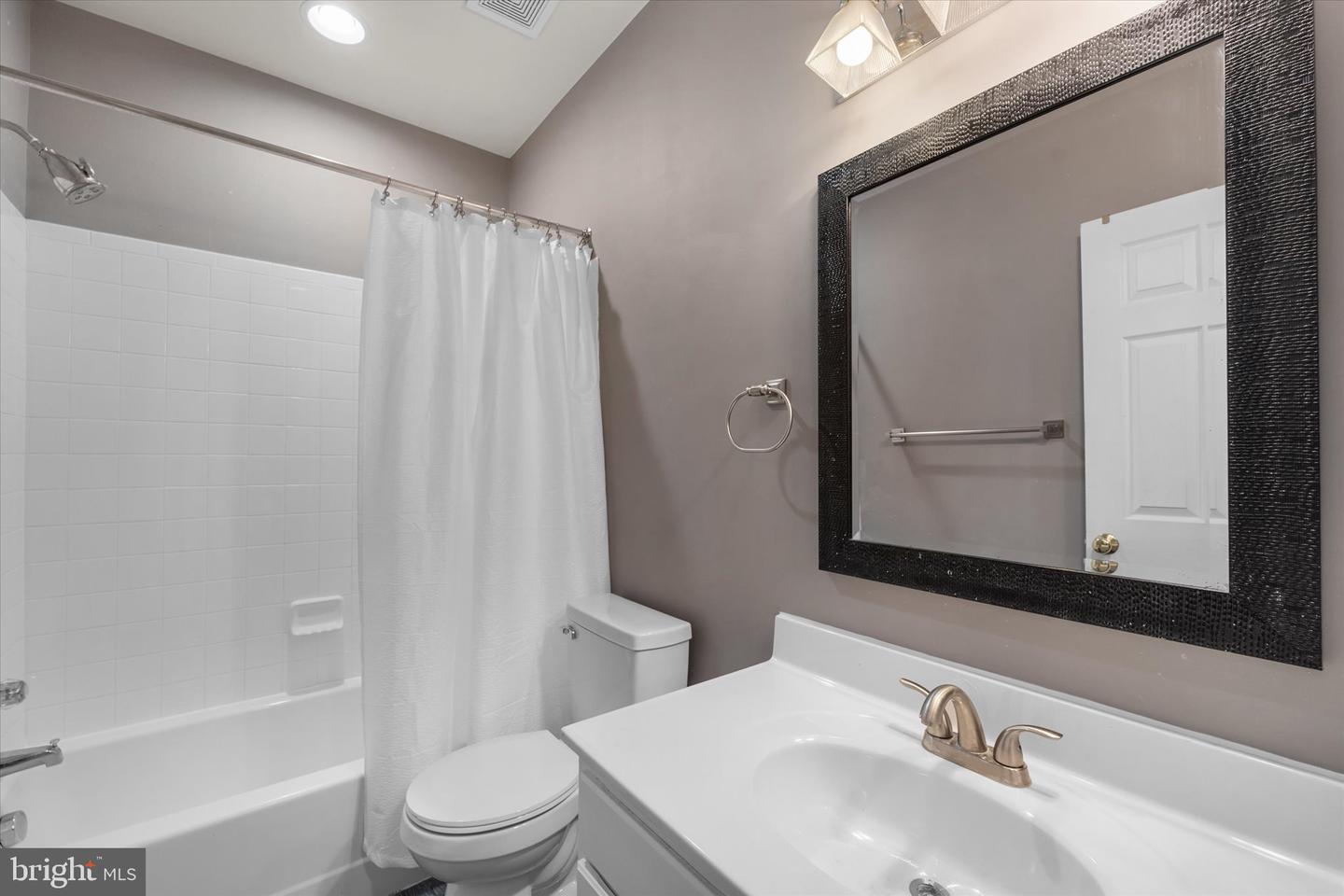 8896 SONG SPARROW DR, GAINESVILLE, Virginia 20155, 4 Bedrooms Bedrooms, ,3 BathroomsBathrooms,Residential,For sale,8896 SONG SPARROW DR,VAPW2109412 MLS # VAPW2109412 8896 SONG SPARROW DR, GAINESVILLE, Virginia 20155, 4 Bedrooms Bedrooms, ,3 BathroomsBathrooms,Residential,For sale,8896 SONG SPARROW DR,VAPW2109412 MLS # VAPW2109412