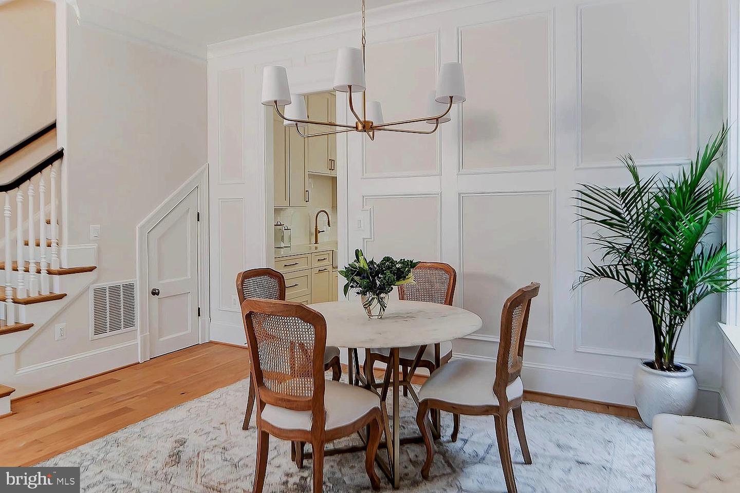 207 S ALFRED ST S, ALEXANDRIA, Virginia 22314, ,Residential,For sale,207 S ALFRED ST S,VAAX2052752 MLS # VAAX2052752