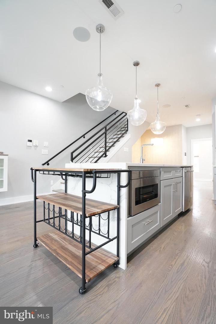 1632 K ST NE #PH, WASHINGTON, District Of Columbia 20002, ,Residential,For sale,1632 K ST NE #PH,DCDC2239220 MLS # DCDC2239220 1632 K ST NE #PH, WASHINGTON, District Of Columbia 20002, ,Residential,For sale,1632 K ST NE #PH,DCDC2239220 MLS # DCDC2239220