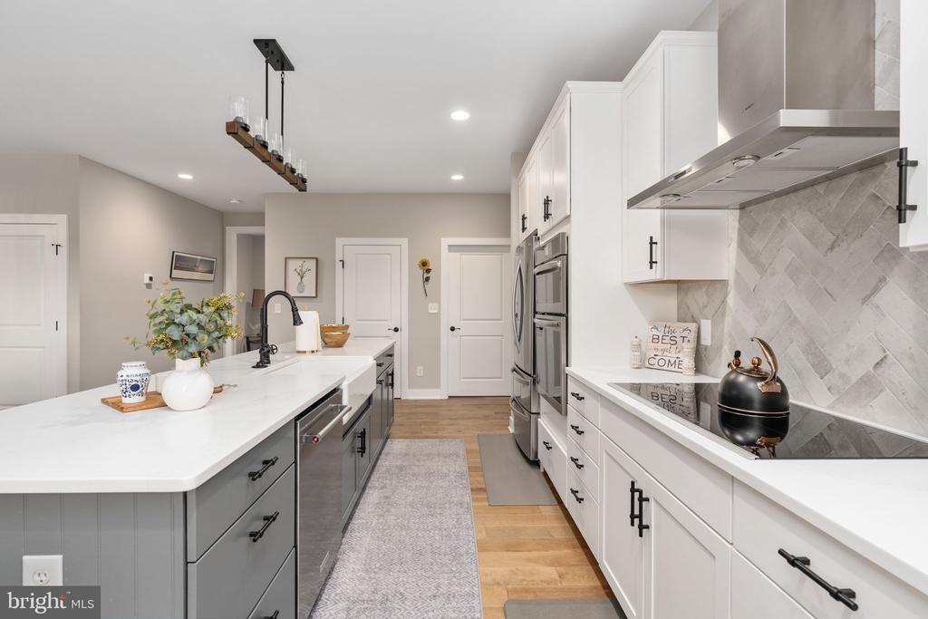 261 WASHINGTON ST, LOCUST GROVE, Virginia 22508, 4 Bedrooms Bedrooms, ,3 BathroomsBathrooms,Residential,261 WASHINGTON ST,VAOR2013410 MLS # VAOR2013410