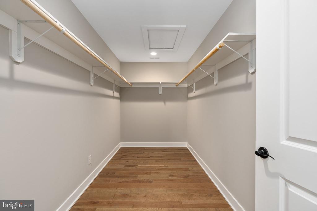 261 WASHINGTON ST, LOCUST GROVE, Virginia 22508, 4 Bedrooms Bedrooms, ,3 BathroomsBathrooms,Residential,261 WASHINGTON ST,VAOR2013410 MLS # VAOR2013410