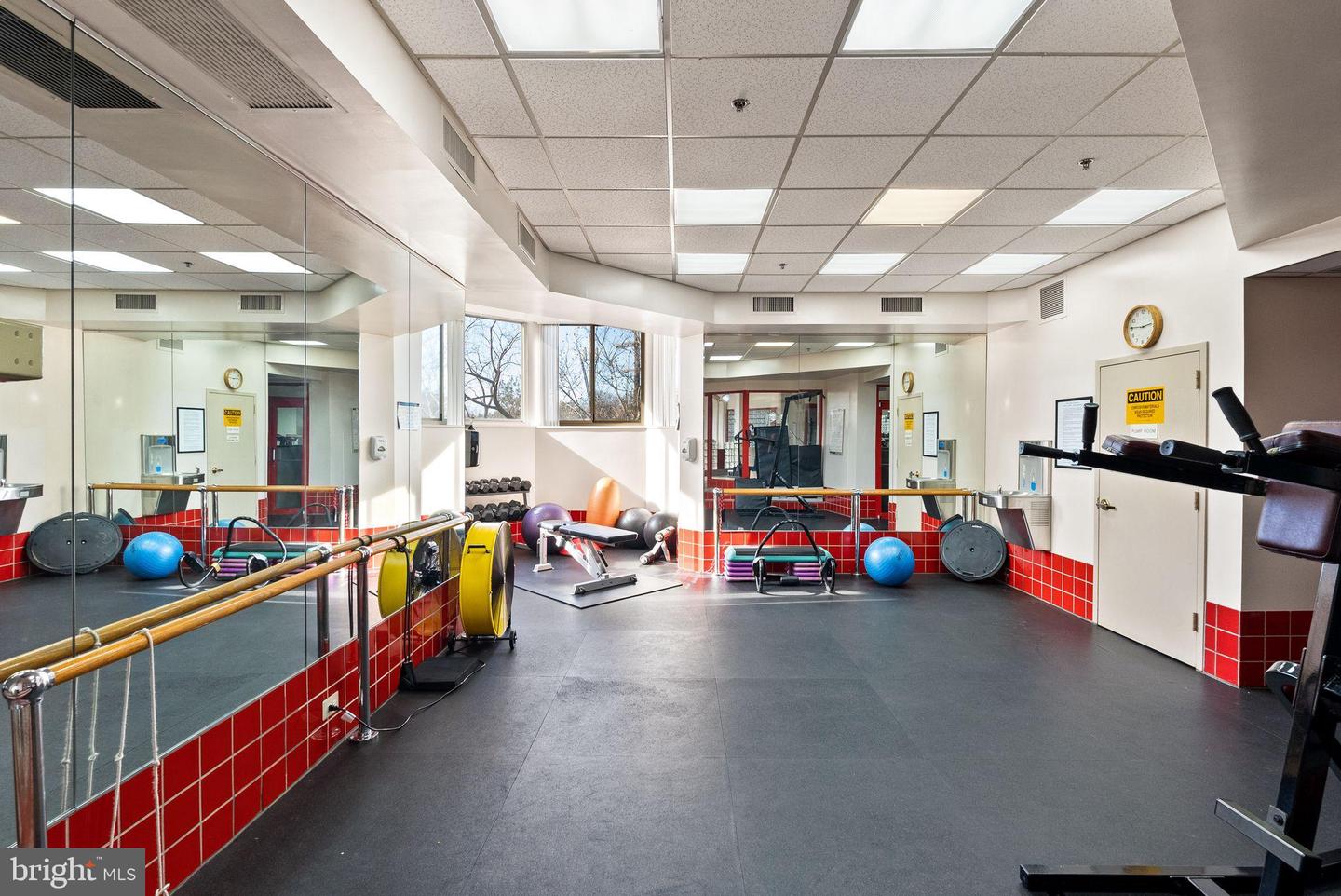 2181 JAMIESON AVE #1605, ALEXANDRIA, Virginia 22314, 3 Bedrooms Bedrooms, 6 Rooms Rooms,2 BathroomsBathrooms,Residential,For sale,2181 JAMIESON AVE #1605,VAAX2052828 MLS # VAAX2052828