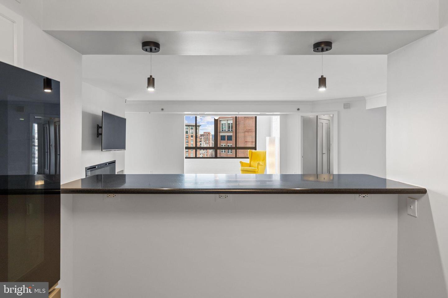 2181 JAMIESON AVE #1605, ALEXANDRIA, Virginia 22314, 3 Bedrooms Bedrooms, 6 Rooms Rooms,2 BathroomsBathrooms,Residential,For sale,2181 JAMIESON AVE #1605,VAAX2052828 MLS # VAAX2052828