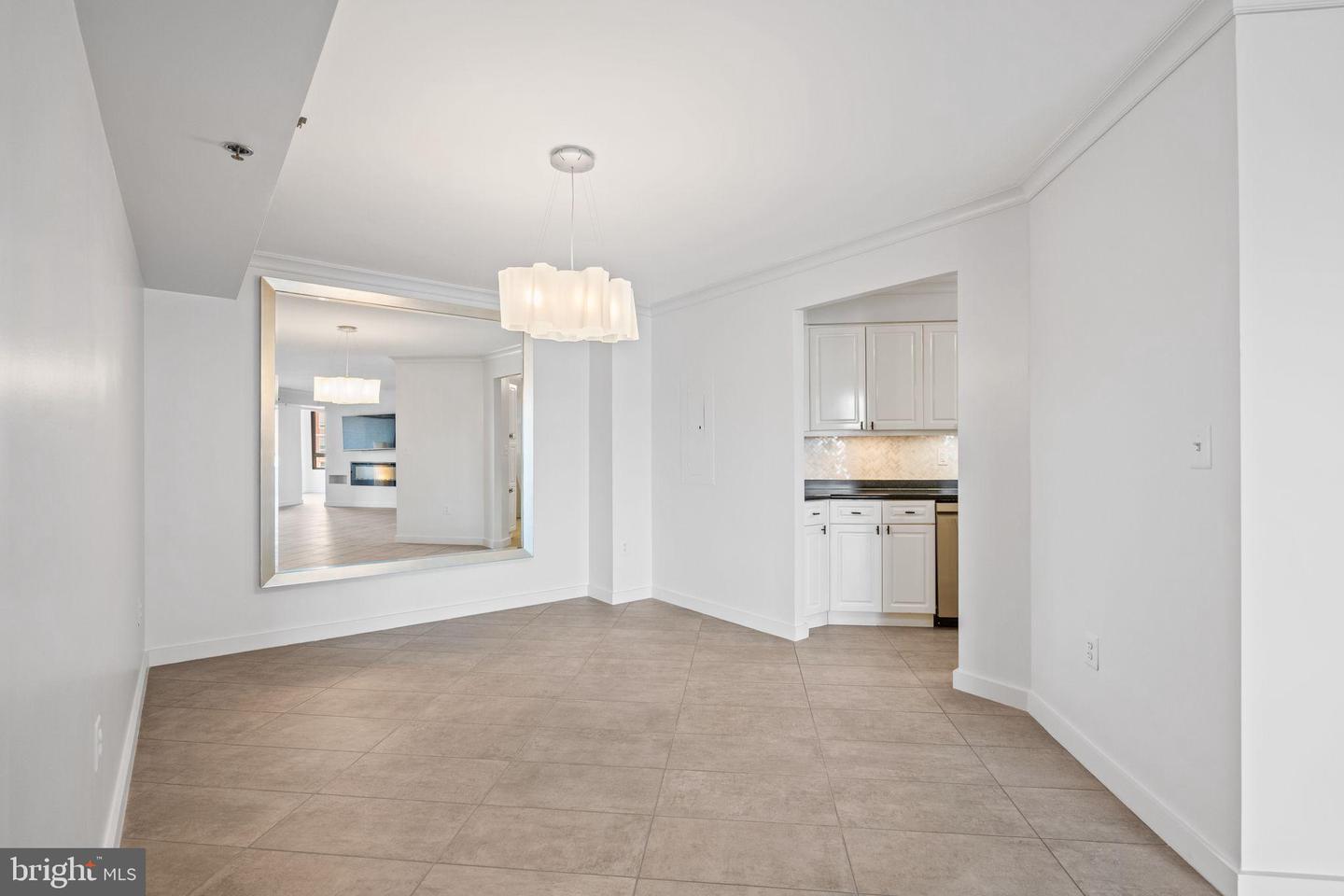 2181 JAMIESON AVE #1605, ALEXANDRIA, Virginia 22314, 3 Bedrooms Bedrooms, 6 Rooms Rooms,2 BathroomsBathrooms,Residential,For sale,2181 JAMIESON AVE #1605,VAAX2052828 MLS # VAAX2052828