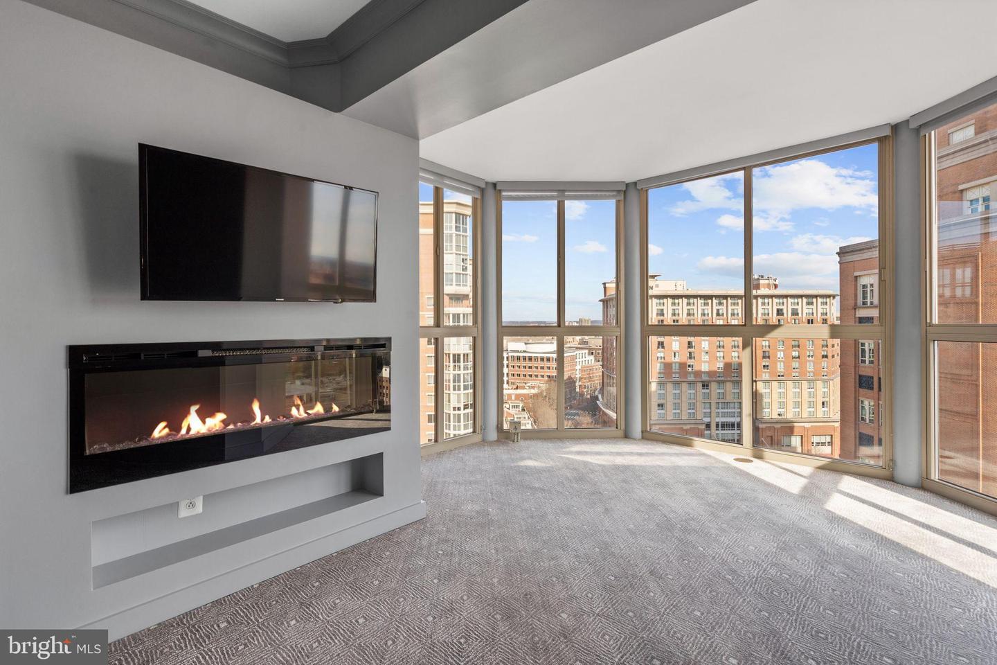 2181 JAMIESON AVE #1605, ALEXANDRIA, Virginia 22314, 3 Bedrooms Bedrooms, 6 Rooms Rooms,2 BathroomsBathrooms,Residential,For sale,2181 JAMIESON AVE #1605,VAAX2052828 MLS # VAAX2052828