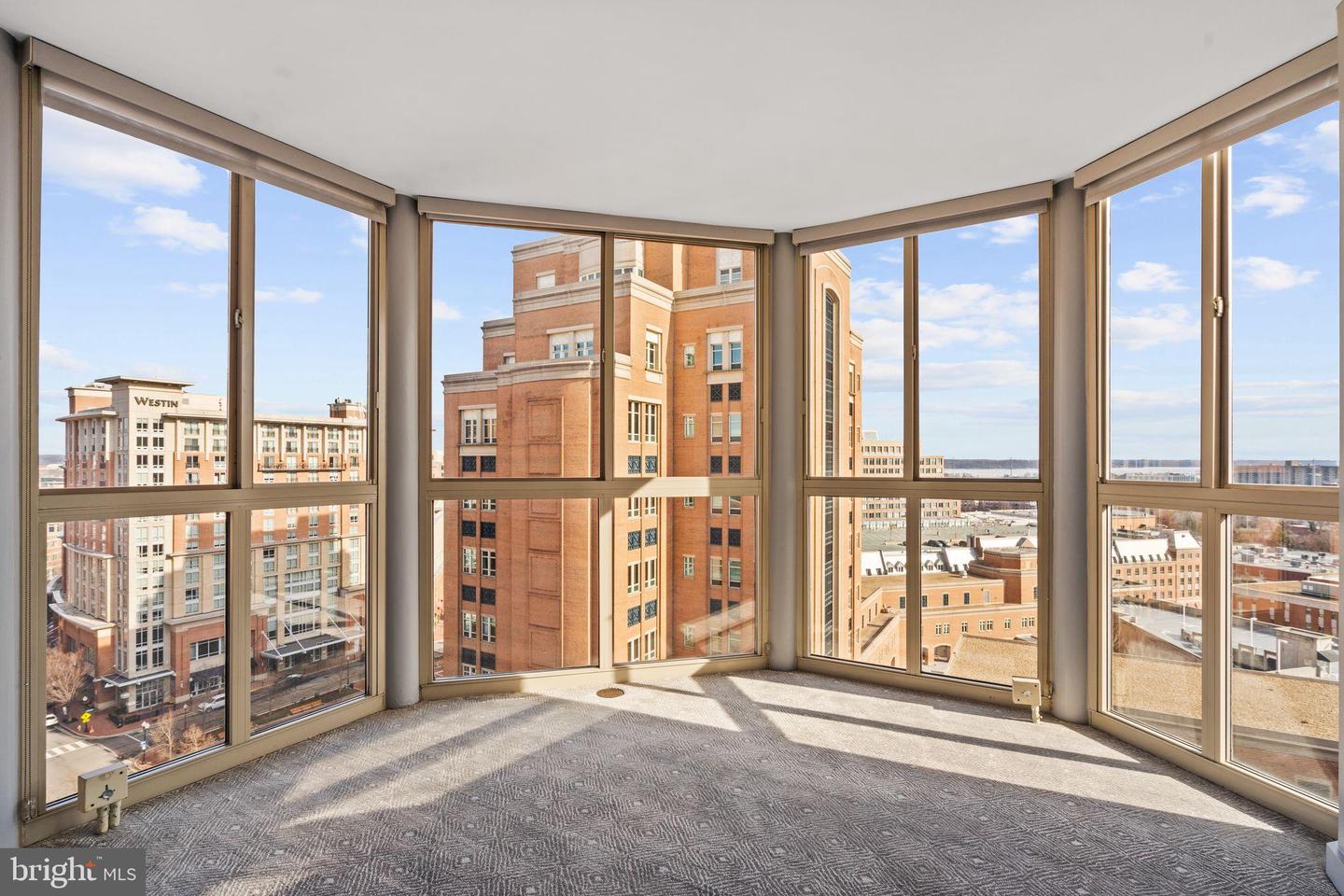 2181 JAMIESON AVE #1605, ALEXANDRIA, Virginia 22314, 3 Bedrooms Bedrooms, 6 Rooms Rooms,2 BathroomsBathrooms,Residential,For sale,2181 JAMIESON AVE #1605,VAAX2052828 MLS # VAAX2052828