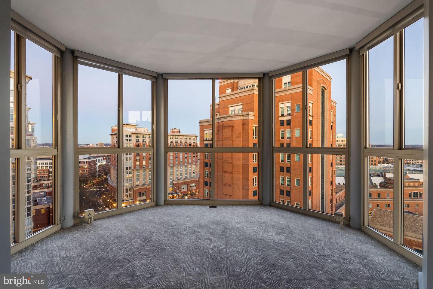 2181 JAMIESON AVE #1605, ALEXANDRIA, Virginia 22314, 3 Bedrooms Bedrooms, 6 Rooms Rooms,2 BathroomsBathrooms,Residential,For sale,2181 JAMIESON AVE #1605,VAAX2052828 MLS # VAAX2052828