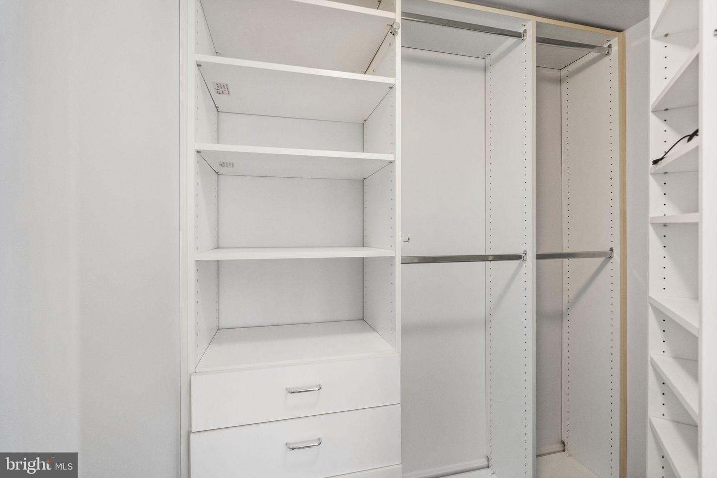 2181 JAMIESON AVE #1605, ALEXANDRIA, Virginia 22314, 3 Bedrooms Bedrooms, 6 Rooms Rooms,2 BathroomsBathrooms,Residential,For sale,2181 JAMIESON AVE #1605,VAAX2052828 MLS # VAAX2052828