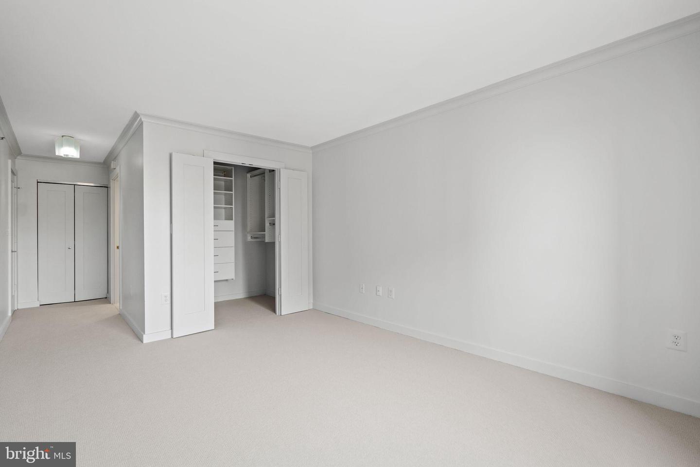 2181 JAMIESON AVE #1605, ALEXANDRIA, Virginia 22314, 3 Bedrooms Bedrooms, 6 Rooms Rooms,2 BathroomsBathrooms,Residential,For sale,2181 JAMIESON AVE #1605,VAAX2052828 MLS # VAAX2052828