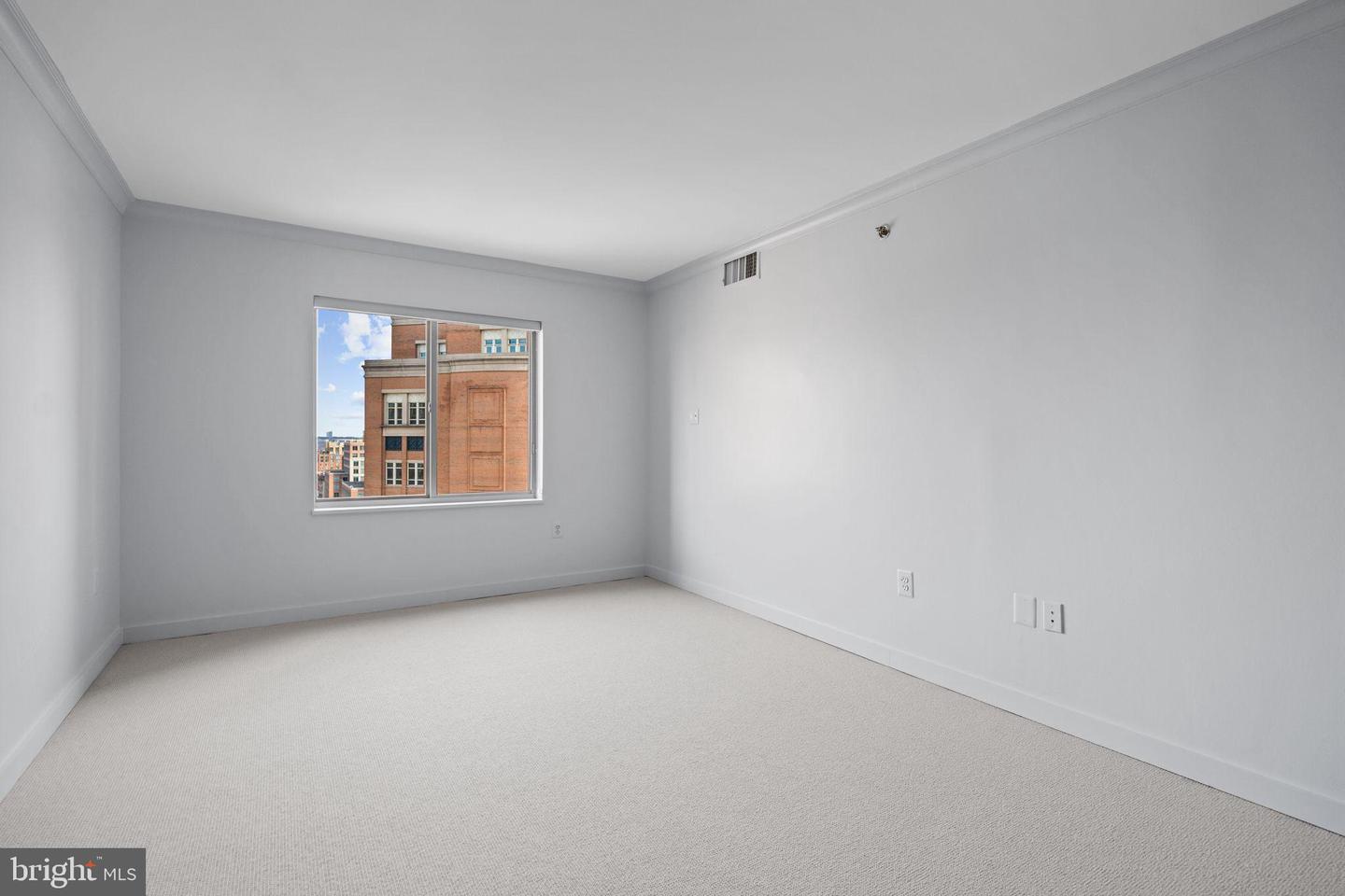 2181 JAMIESON AVE #1605, ALEXANDRIA, Virginia 22314, 3 Bedrooms Bedrooms, 6 Rooms Rooms,2 BathroomsBathrooms,Residential,For sale,2181 JAMIESON AVE #1605,VAAX2052828 MLS # VAAX2052828