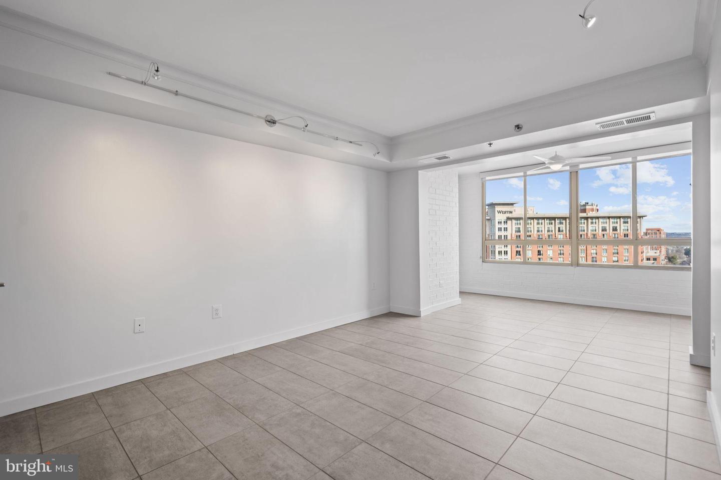 2181 JAMIESON AVE #1605, ALEXANDRIA, Virginia 22314, 3 Bedrooms Bedrooms, 6 Rooms Rooms,2 BathroomsBathrooms,Residential,For sale,2181 JAMIESON AVE #1605,VAAX2052828 MLS # VAAX2052828