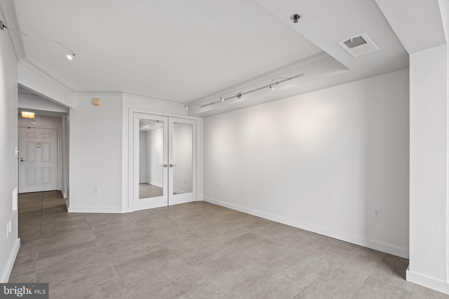 2181 JAMIESON AVE #1605, ALEXANDRIA, Virginia 22314, 3 Bedrooms Bedrooms, 6 Rooms Rooms,2 BathroomsBathrooms,Residential,For sale,2181 JAMIESON AVE #1605,VAAX2052828 MLS # VAAX2052828