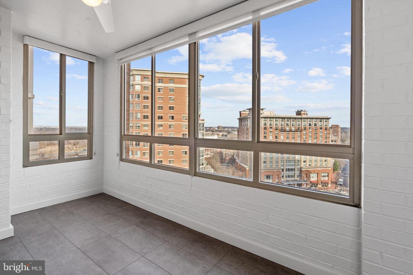 2181 JAMIESON AVE #1605, ALEXANDRIA, Virginia 22314, 3 Bedrooms Bedrooms, 6 Rooms Rooms,2 BathroomsBathrooms,Residential,For sale,2181 JAMIESON AVE #1605,VAAX2052828 MLS # VAAX2052828