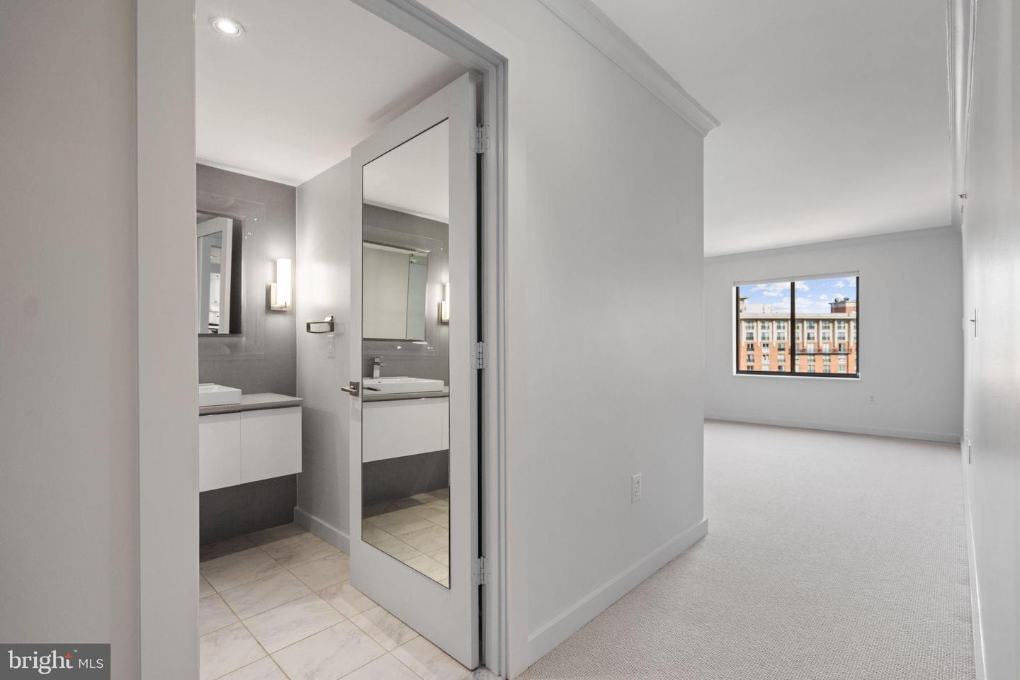 2181 JAMIESON AVE #1605, ALEXANDRIA, Virginia 22314, 3 Bedrooms Bedrooms, 6 Rooms Rooms,2 BathroomsBathrooms,Residential,For sale,2181 JAMIESON AVE #1605,VAAX2052828 MLS # VAAX2052828