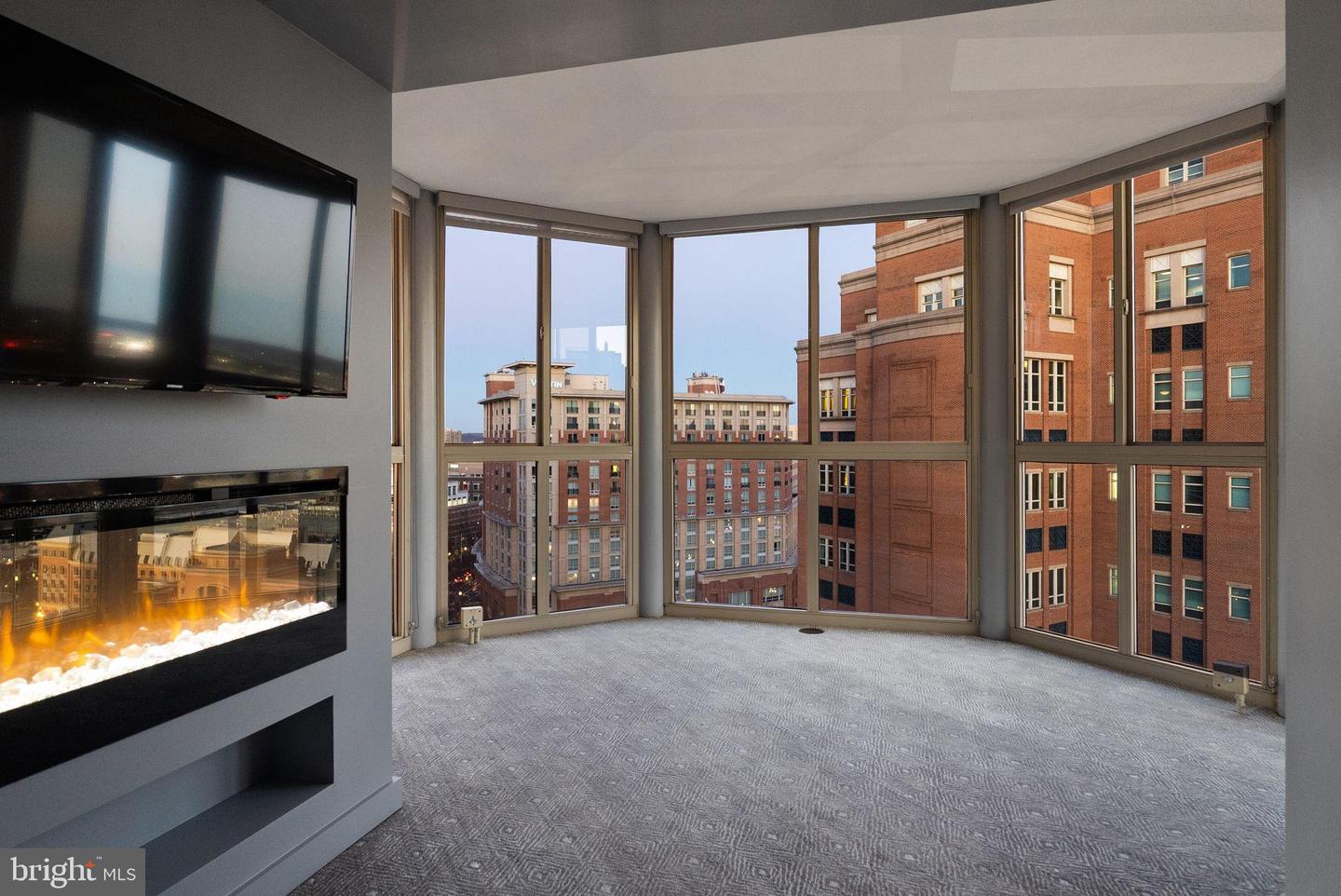 2181 JAMIESON AVE #1605, ALEXANDRIA, Virginia 22314, 3 Bedrooms Bedrooms, 6 Rooms Rooms,2 BathroomsBathrooms,Residential,For sale,2181 JAMIESON AVE #1605,VAAX2052828 MLS # VAAX2052828