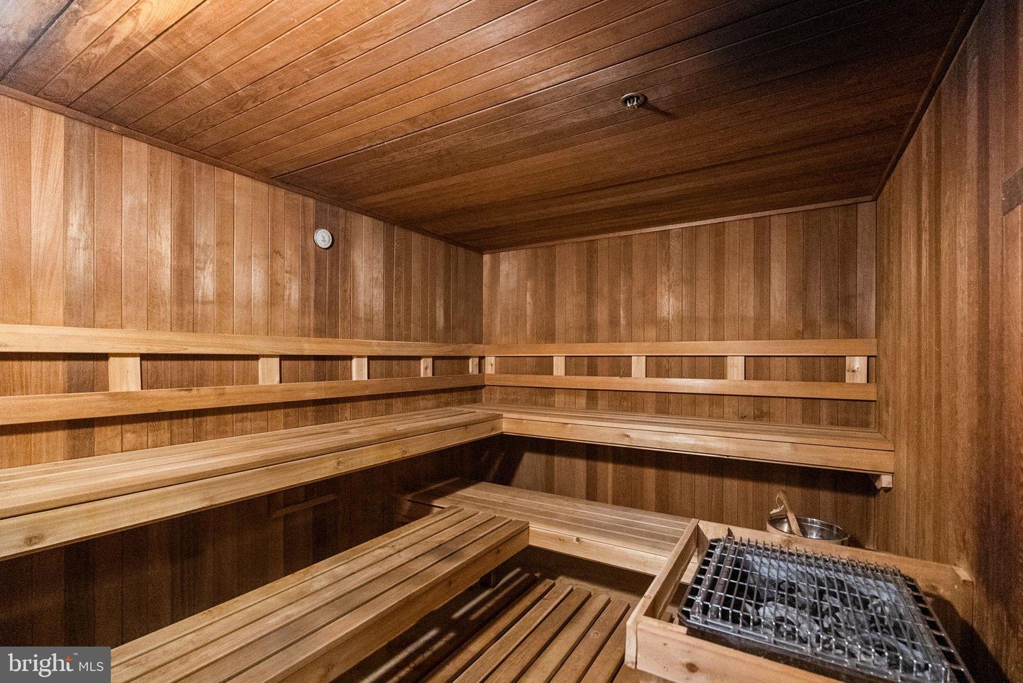 2181 JAMIESON AVE #1605, ALEXANDRIA, Virginia 22314, 3 Bedrooms Bedrooms, 6 Rooms Rooms,2 BathroomsBathrooms,Residential,For sale,2181 JAMIESON AVE #1605,VAAX2052828 MLS # VAAX2052828