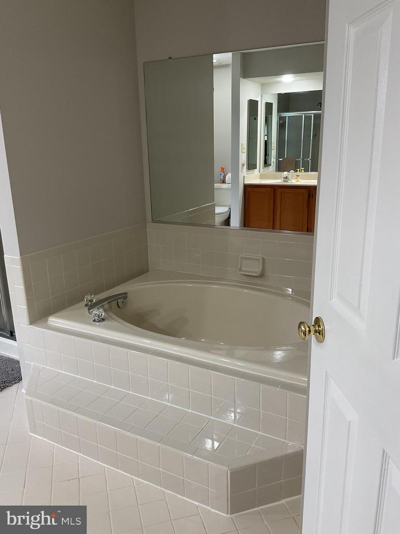 11819 TROIKA CT, WOODBRIDGE, Virginia 22192, 4 Bedrooms Bedrooms, ,4 BathroomsBathrooms,Residential,For sale,11819 TROIKA CT,VAPW2110330 MLS # VAPW2110330